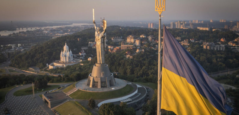 СМИ: в Киеве прогремели новые взрывы