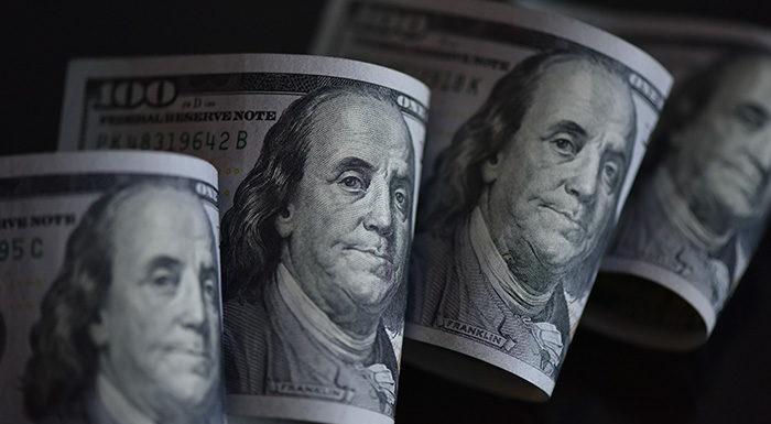 Курс доллара Банка России вырос до максимума с 24 марта 2022 года