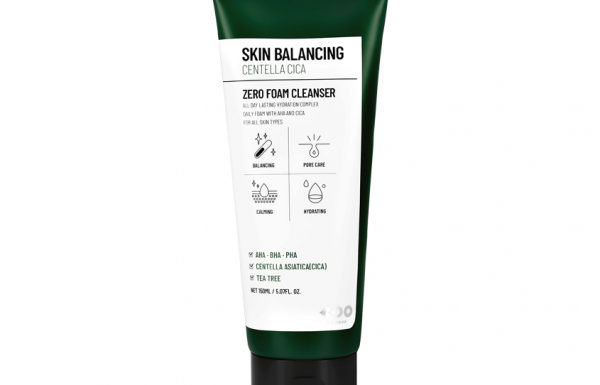Пенка для умывания `DEARBOO` SKIN BALANCING с AHA, BHA и PHA-кислотами, экстрактом центеллы азиатской и маслом чайного дерева 150 мл