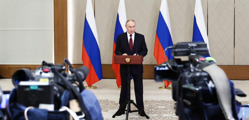 Путин обсудил с Токаевым создание новых маршрутов прокачки нефти и газа