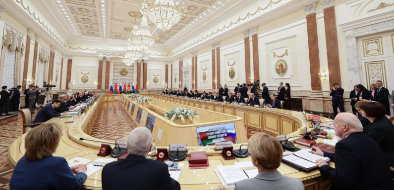 Лукашенко поделился ожиданиями от сотрудничества с Россией