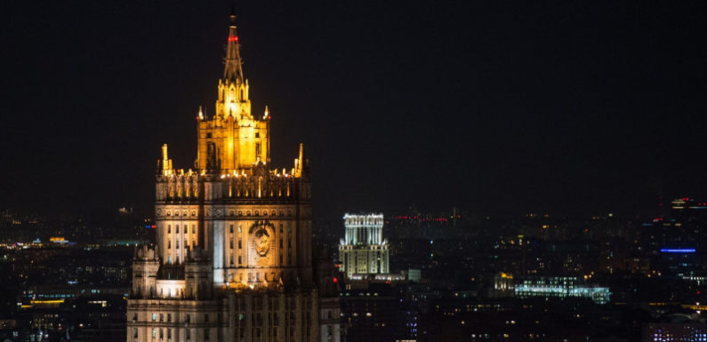 МИД призвал обдумывать поездки за рубеж из-за задержаний по запросам Запада