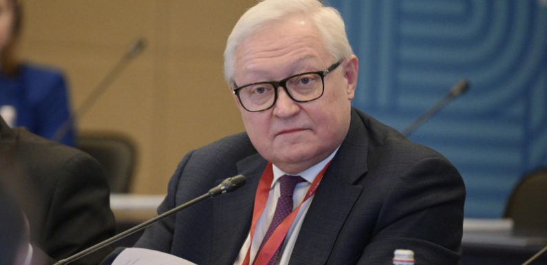 Рябков заявил о готовности России защищать свои интересы любыми средствами
