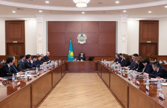 Правительство Казахстана призвало банки вкладываться в производственные проекты
