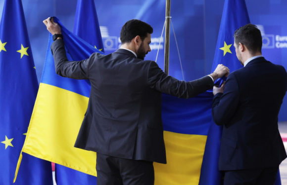 Cтатус украинских беженцев в ЕС может оказаться под угрозой, пишут СМИ
