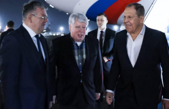 Сергей Лавров прибыл в Алматы на совет глав МИД СНГ