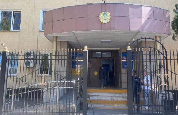 Суд по делу Шерзата Полата начинается, поджигателей его дома будут искать со спутников