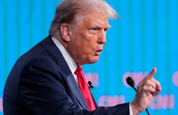 Шифф предположил, почему Трамп не упомянул криптовалюты в послании